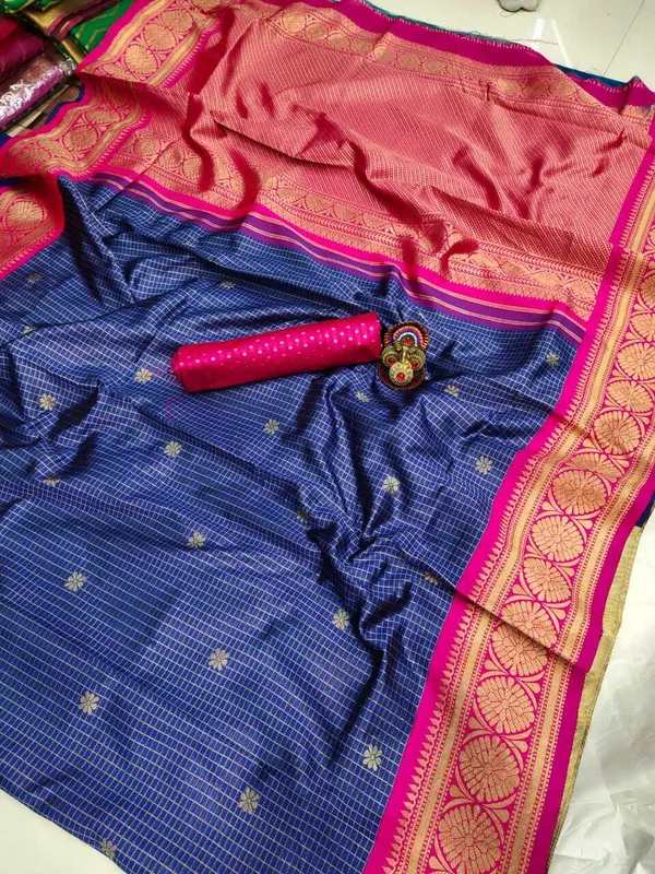 Blue_Embellished_Banarasi_Jacquard_Saree_(Blue)